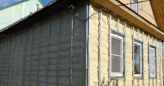 Утепление домов ППУ в Красноуфимске | Уральская Полимерная Компания – от 762 руб. за м²